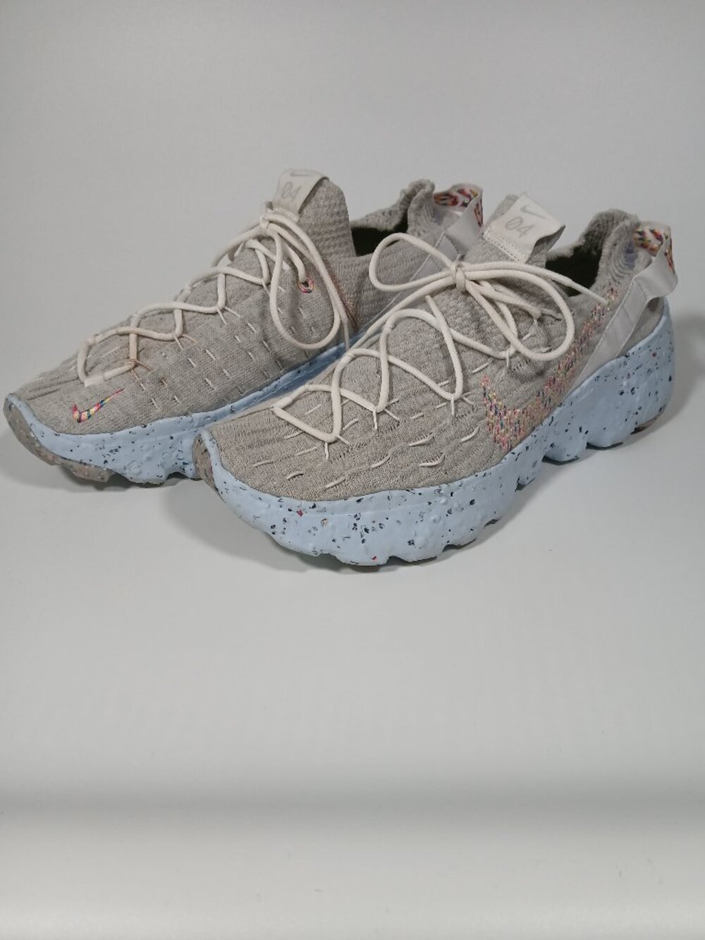 Nike Space Hippie 04 Be True Grey Rainbow Men Size 10.5 CZ6398-102 Sneaker - Picture 3 of 10